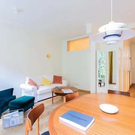 Apartment Pauline Loveling With Quiet Garden And 2 Bathrooms *